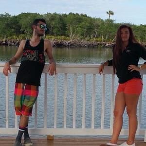 Meet your Posher, Levi